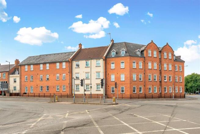 36 People's Place, Banbury-1.jpg