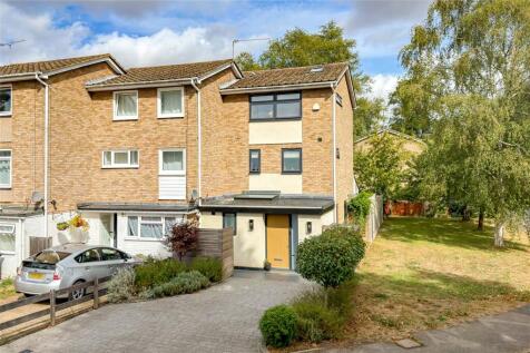 Aplins Close, Harpenden, Hertfordshire, AL5