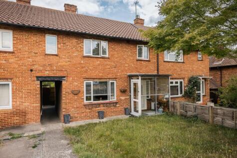 Ockleys Mead, Godstone, RH9