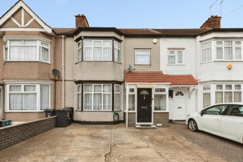 Icknield Drive, Ilford, IG2