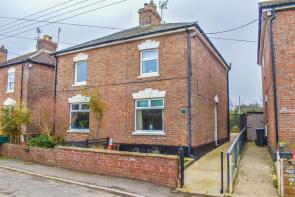 Ivydene, Corner House To Primrose Cottage, Purton, Berkeley GL13 9HP