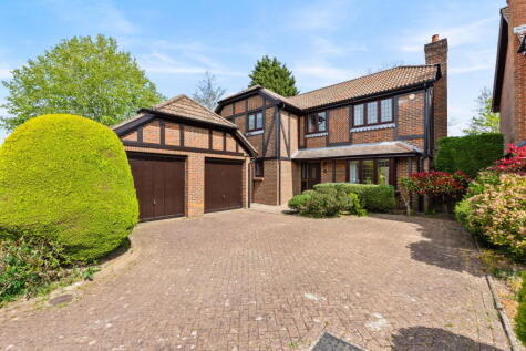 Heathcote, Tadworth, Surrey, KT20 5TH