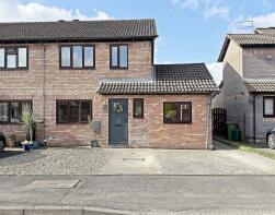 29, Cottesmore Way, Cross Inn, Pontyclun CF72 8BG