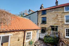 7, The Bolts, Robin Hoods Bay, Whitby YO22 4SG