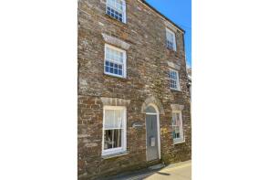 5 Stonesthrow, Polkirt Hill, St. Austell PL26 6UR