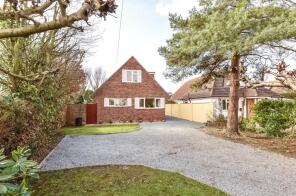 Pippins, Bookers Lane, Chichester PO20 7JG