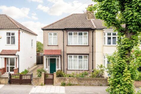 Dallinger Road, Lee
