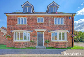 3, Daltons Shaw, Grays RM16 3GY