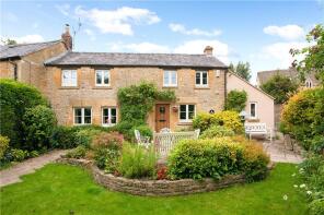 1, Foxes Row, Moreton-in-marsh GL56 0TL