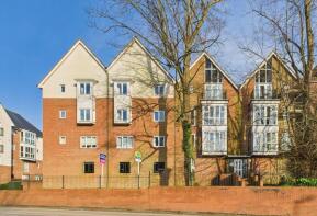 120, Stone Court, Maidenbower, Crawley RH10 7RY