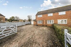 16, Pigeon Close, Blandford Forum DT11 9LX