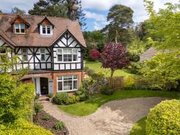 Lyemoon, Vale Road, Holt NR25 6RA