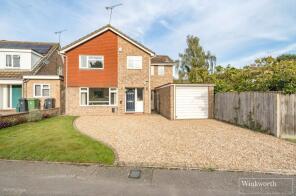 6, Yaverland Drive, Bagshot GU19 5DX