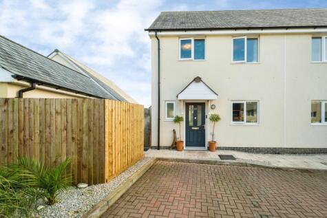 Trelawny Close, Looe, PL13