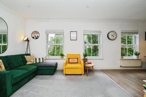 Ainsley Way, Chartham, CANTERBURY
