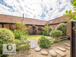 6 The Willows, Street Farm Barns, The Street, Great Yarmouth NR29 5HP