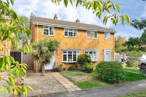 Hanover Gardens, Farnborough, Hampshire, GU14