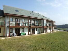 10, White Lodge Apartments, Access To White Lodge, Mawgan Porth, Newquay TR8 4BN
