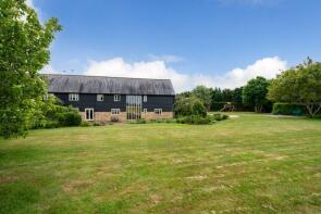 3, Hall Farm Barns, Slapton Lane, Dunstable LU6 2HG