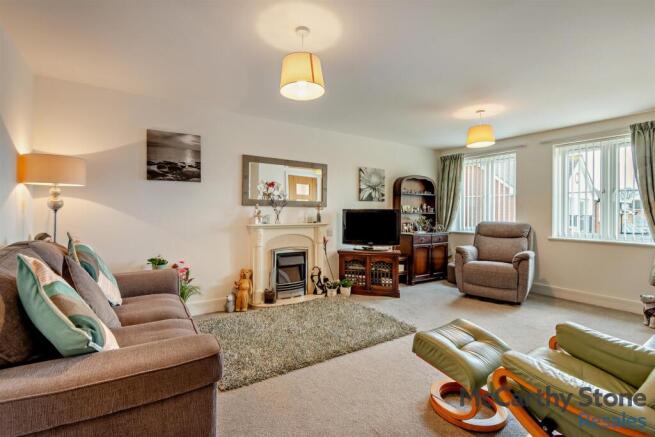 8677384-interior03-800.jpg