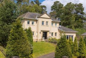 2, Carmaben Brae, Dolphinton, West Linton EH46 7HF