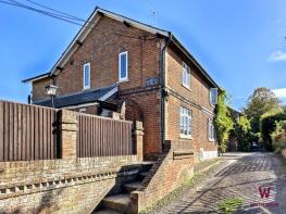 1, Newtown Cottages, Ferry Road, South Stoke, Reading RG8 0JN