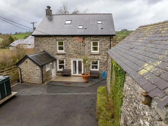 Photo 3