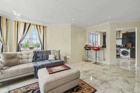 Marchant Square, Mill Hill, NW7