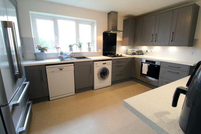 Kitchen/Breakfast Room
