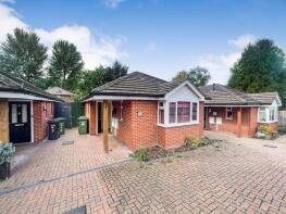 2, Fern Close, Kanes Hill, Southampton SO19 6AQ