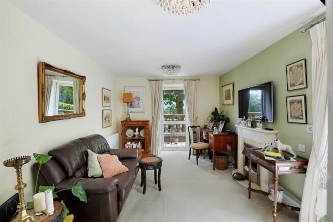 03-54ceCT_MCS_Flat 7 Cartwright Court_017 (1).JPG
