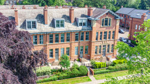 Flat 31, 5 The Old School House, Victoria Gardens, Hyde Park, Leeds LS6 1FH