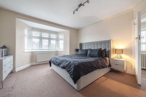 85138_house_southbourne_crescent_london_greater_l