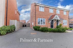 16, Chamomile Close, Stowmarket IP14 4FE