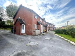 38, Peveril Gardens, Stockport SK12 2RG
