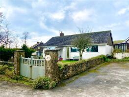2 Middle Leaze, Broadleaze, Beaminster DT8 3JA