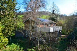 Redwoods, Llanbedr Dyffryn Clwyd, Ruthin LL15 1YD