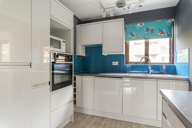 Kitchen (2)