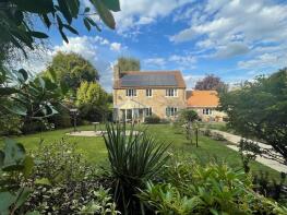 2, Paulet Close, Beaminster DT8 3PD