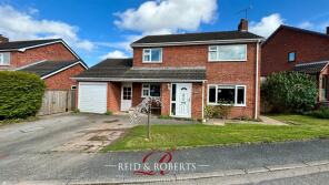 28, Parc Y Llan, Llanfair Dyffryn Clwyd, Ruthin LL15 2YL
