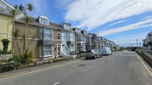 16, Ayr Terrace, Alexandra Road, St Ives TR26 1ED