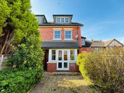 Laburnum Court, Lymm, WA13