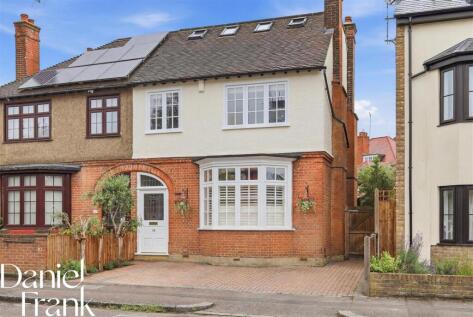 Algers Road, Loughton
