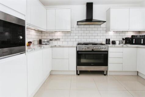 Leaholme Gardens, Whitchurch, Bristol