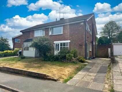 Greenbank Drive, Oadby, LE2