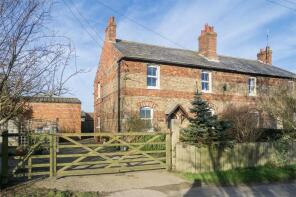 Willow Tree Cottage, Village Road, Hull HU12 0ED