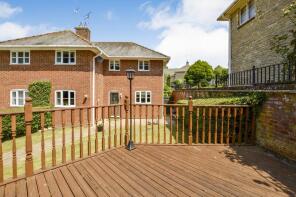 25, Deenethorpe, Corby NN17 3EP