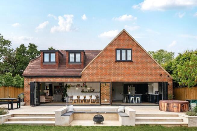 Rear Aspect