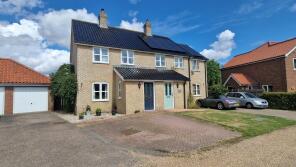 12, Thwaites Oak Close, Norwich NR15 2AW