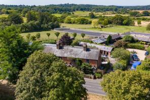 1, Curtain Pond Cottages, Downside Road, Downside, Cobham KT11 3LZ